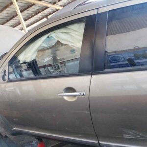 PUERTA DELANTERA IZQUIERDA 123370