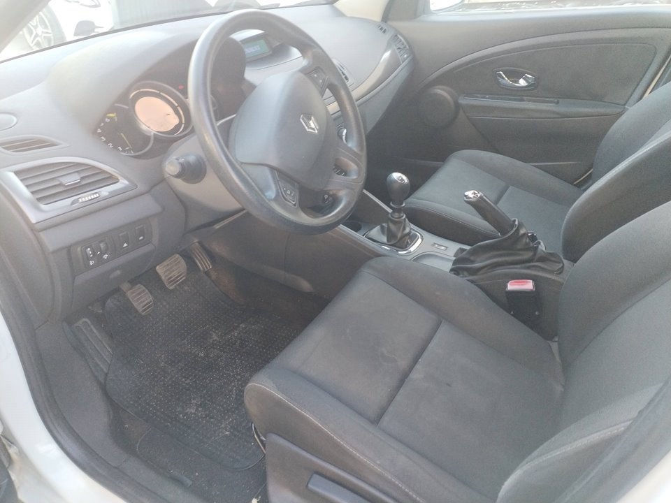 RENAULT MEGANE III BERLINA 5P del 2014