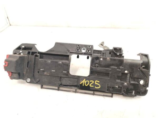 CAJA RELES / FUSIBLES 124205