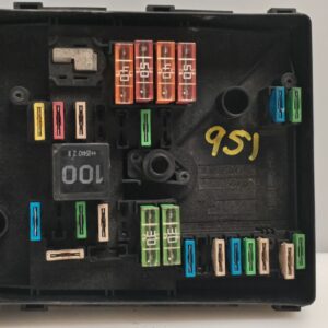 CAJA RELES / FUSIBLES 124958