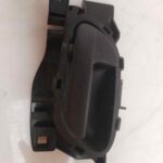 MANETA INTERIOR DELANTERA IZQUIERDA 124368