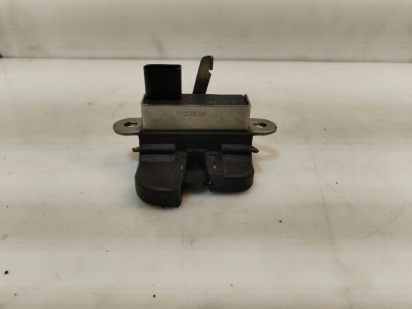 CERRADURA MALETERO / PORTON 124998