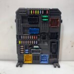 CAJA RELES / FUSIBLES 124781