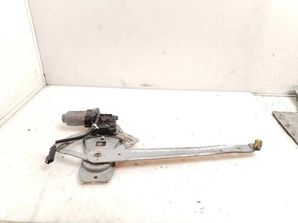 MOTOR ELEVALUNAS DELANTERO IZQUIERDO 124459