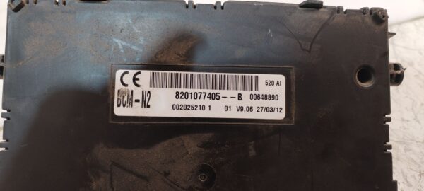 CAJA RELES / FUSIBLES 125006
