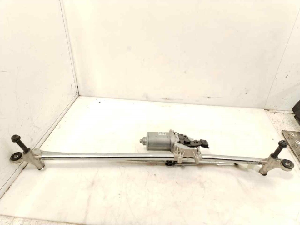 MOTOR LIMPIA DELANTERO 124620