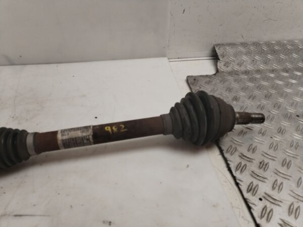 TRANSMISION DELANTERA DERECHA 125200