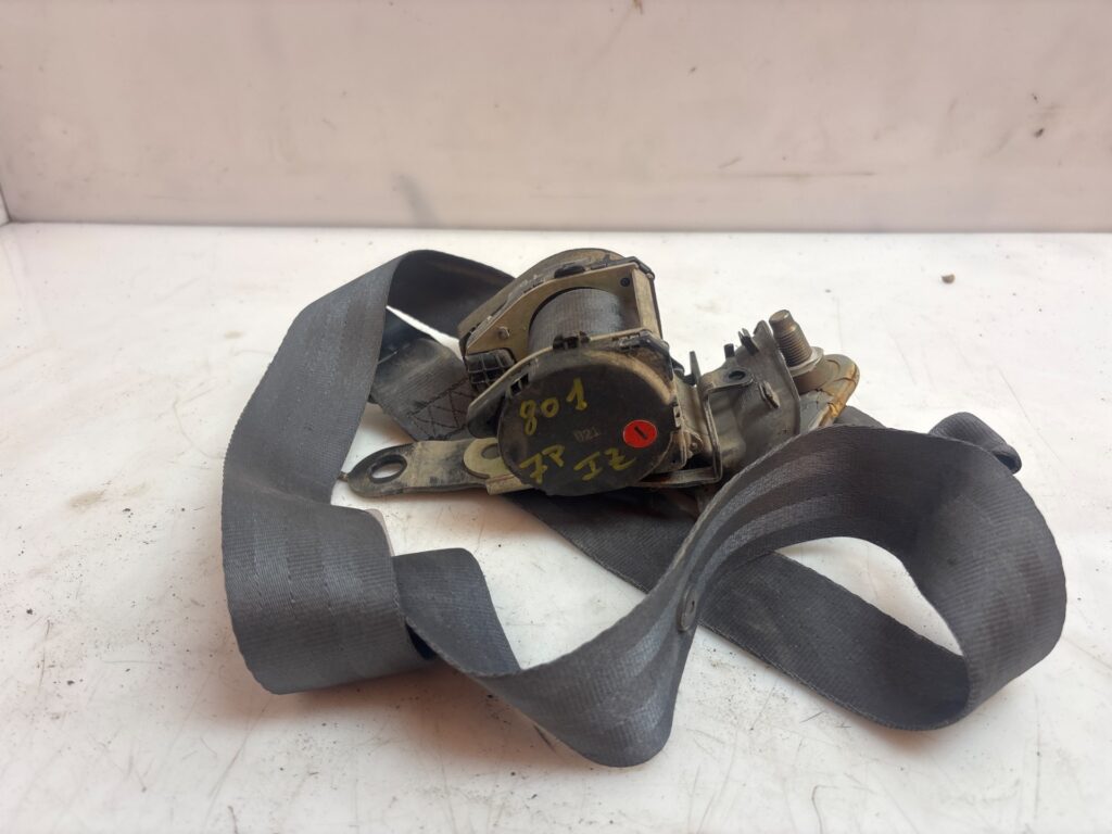 CINTURON SEGURIDAD TRASERO DERECHO 124829