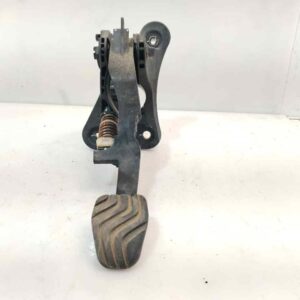 PEDAL EMBRAGUE 123717