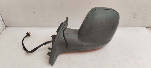 RETROVISOR IZQUIERDO 124852