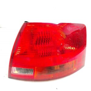 PILOTO TRASERO DERECHO 124567