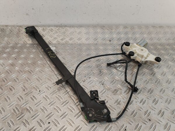ELEVALUNAS DELANTERO IZQUIERDO 125900