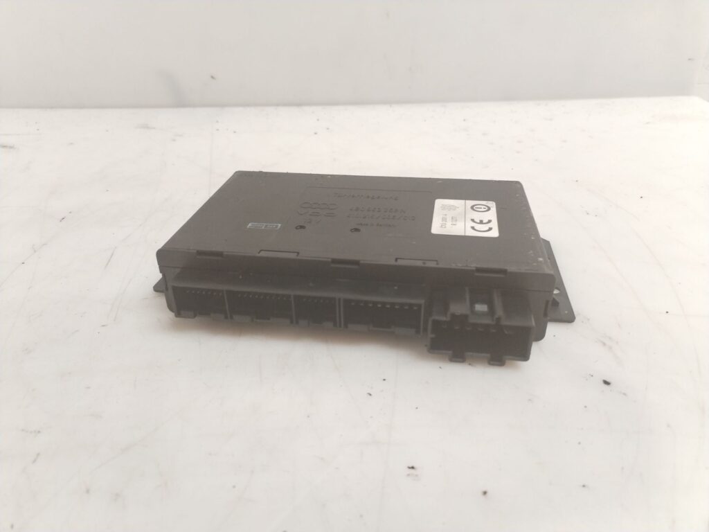 CAJA RELES / FUSIBLES 125302
