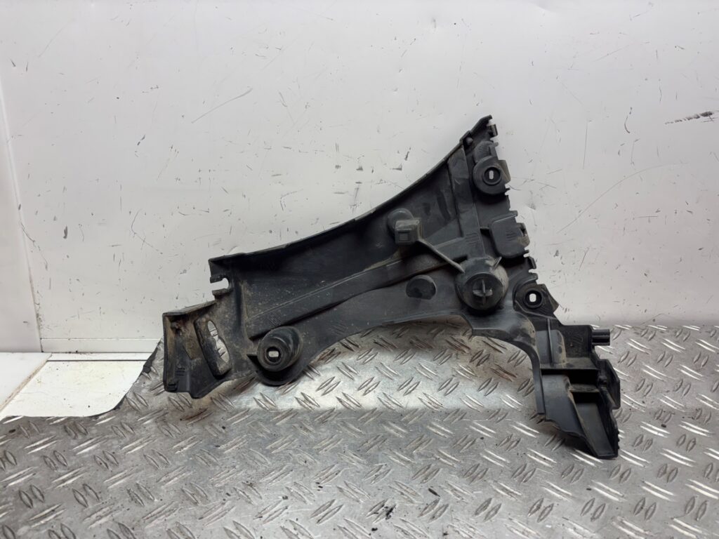 SOPORTE PARAGOLPES TRASERO 125447