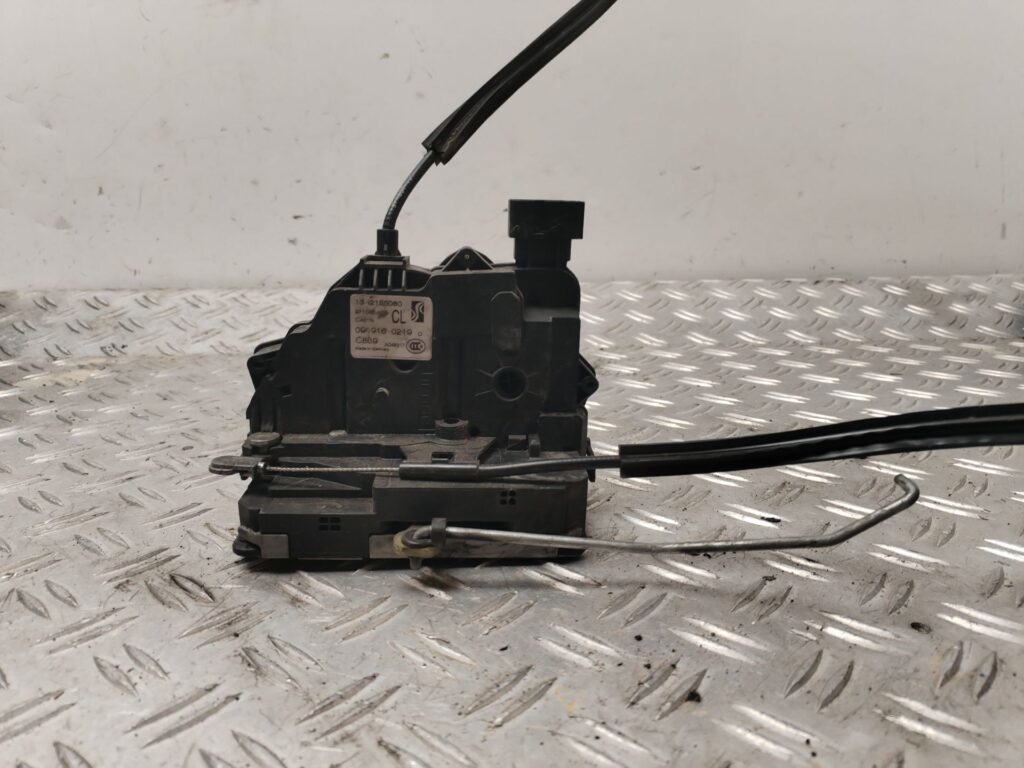 CERRADURA PUERTA DELANTERA IZQUIERDA 126136
