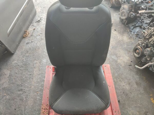 ASIENTO DELANTERO IZQUIERDO 125851