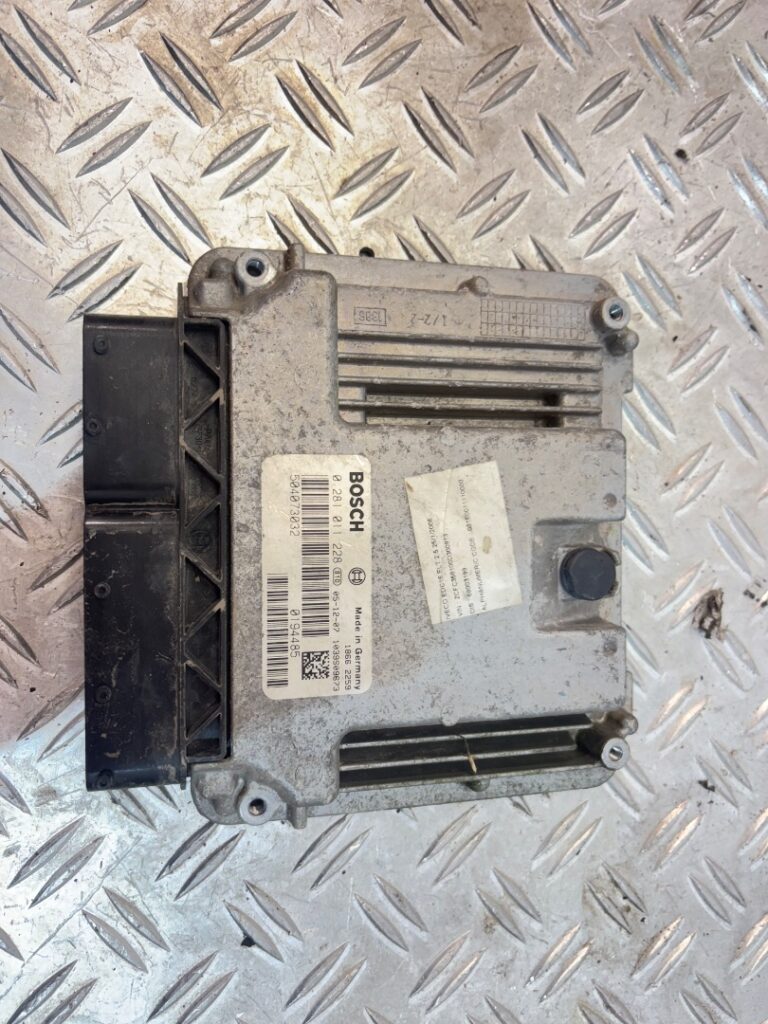 CENTRALITA MOTOR UCE 125893