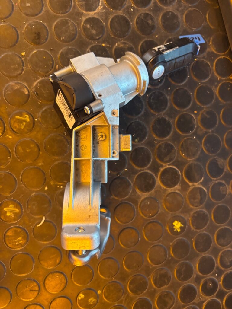 CONMUTADOR DE ARRANQUE 125857