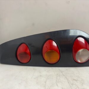 PILOTO TRASERO DERECHO 125705