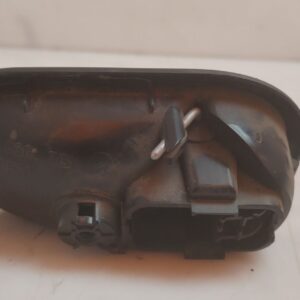 MANETA INTERIOR DELANTERA IZQUIERDA 125780