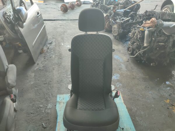 ASIENTO DELANTERO DERECHO 125854