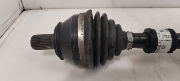TRANSMISION DELANTERA IZQUIERDA 125583