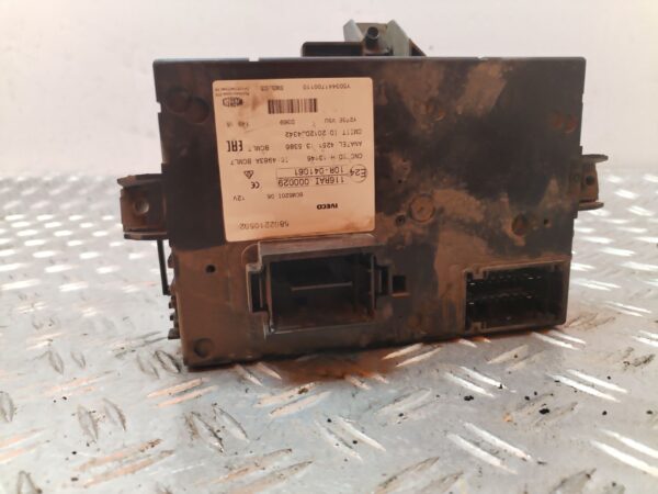 CAJA RELES / FUSIBLES 126199