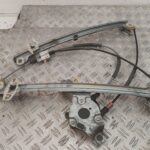 ELEVALUNAS DELANTERO DERECHO 125820