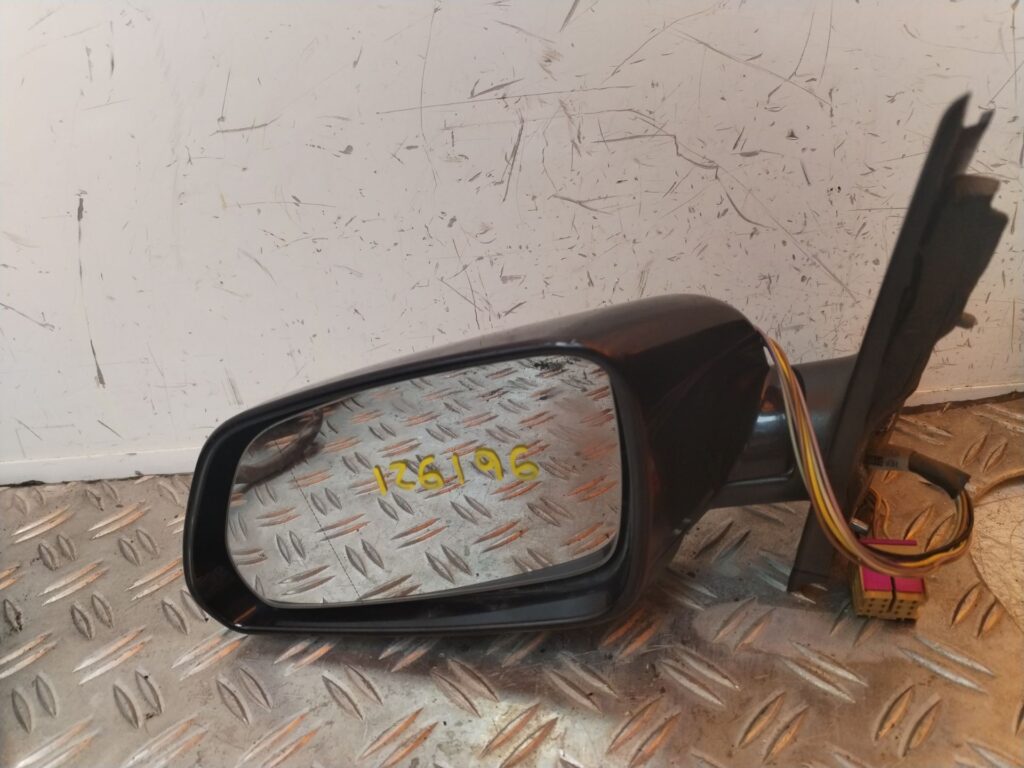 RETROVISOR IZQUIERDO 126196