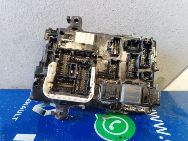 CAJA RELES / FUSIBLES 126289