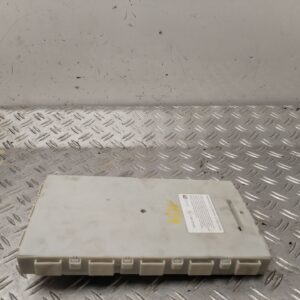 CAJA RELES / FUSIBLES 126137