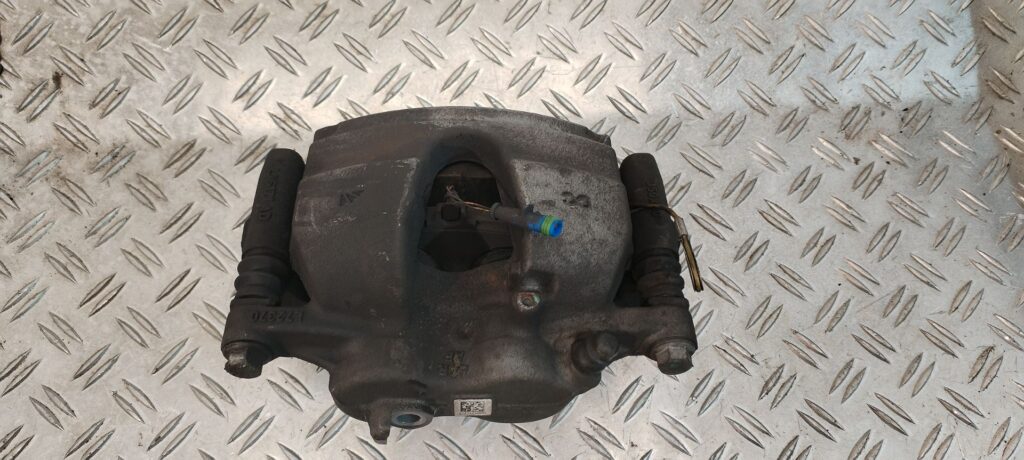 PINZA DE FRENO DELANTERA DERECHA 125563