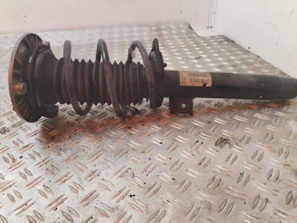 AMORTIGUADOR DELANTERO DERECHO 126282