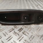 MANDO ELEVALUNAS DELANTERO DERECHO 126147