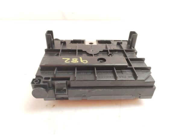 CAJA RELES / FUSIBLES 125238