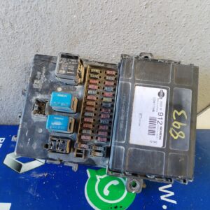 CAJA RELES / FUSIBLES 126289