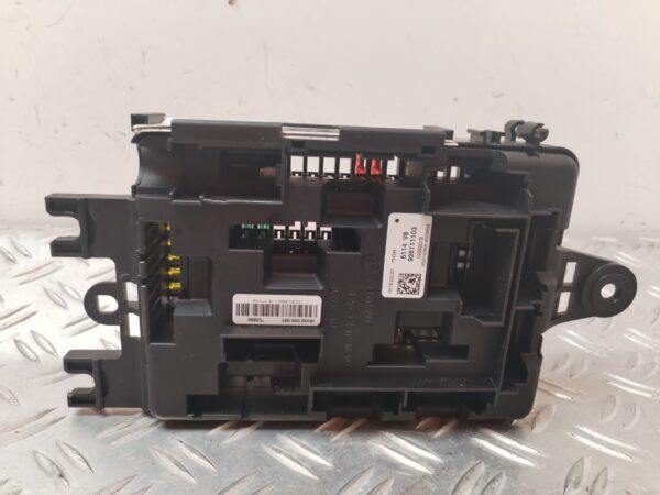 CAJA RELES / FUSIBLES 126225