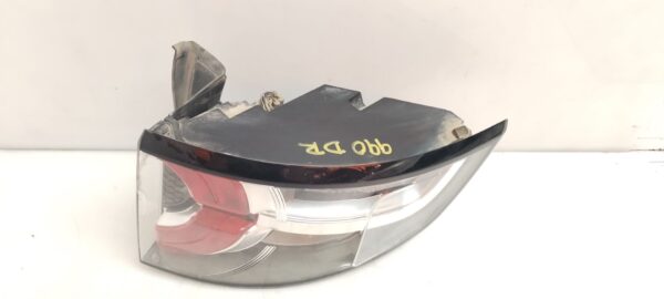 PILOTO TRASERO DERECHO 125609