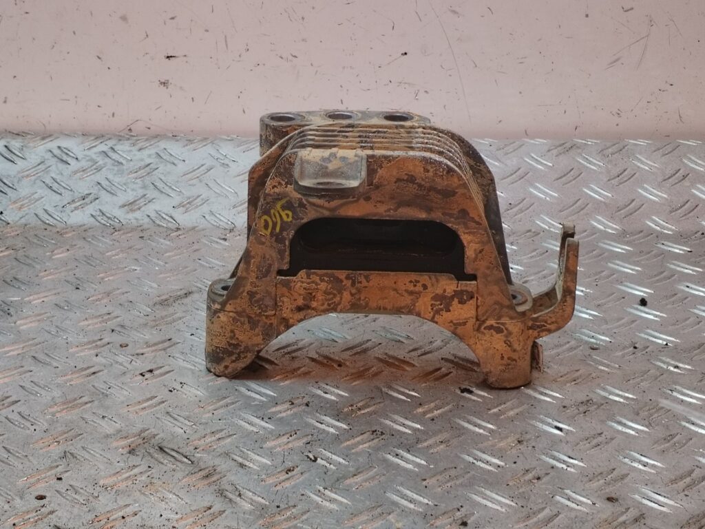 EJE DELANTERO / CUNA MOTOR 126180