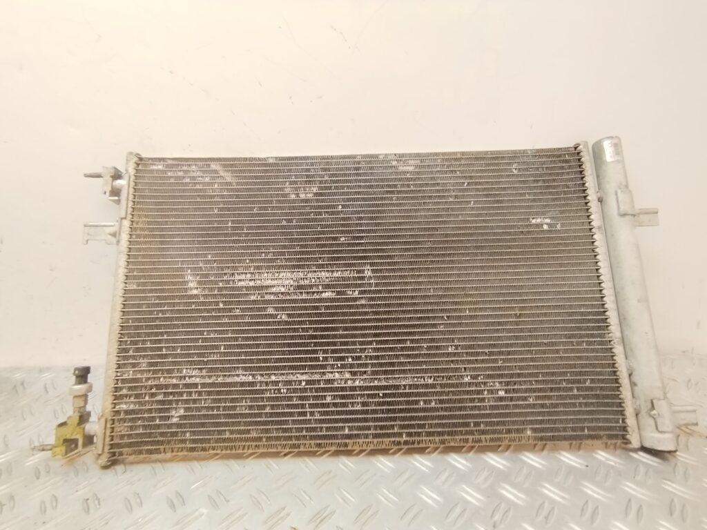 CONDENSADOR / RADIADOR AIRE ACONDICIONADO 126073