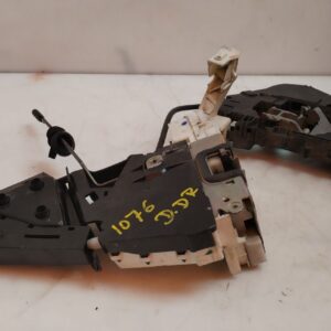 CERRADURA PUERTA DELANTERA DERECHA 125776