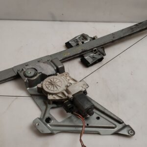 ELEVALUNAS DELANTERO DERECHO 125493