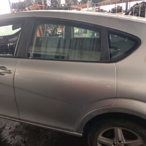 PUERTA TRASERA IZQUIERDA 126929