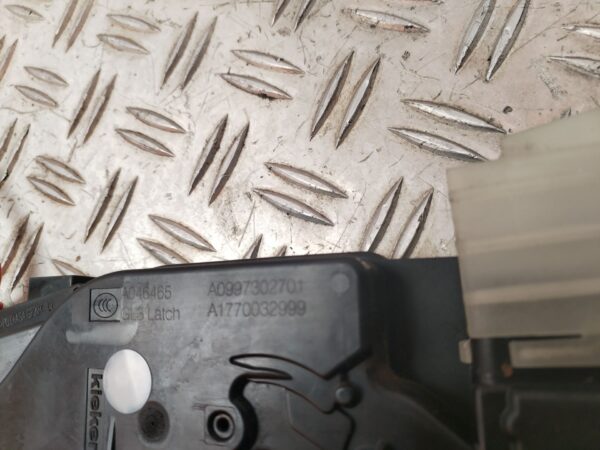 CERRADURA PUERTA TRASERA IZQUIERDA 126985