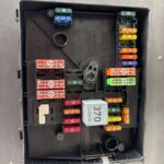 CAJA RELES / FUSIBLES 126903