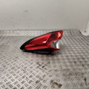 PILOTO TRASERO DERECHO 126310