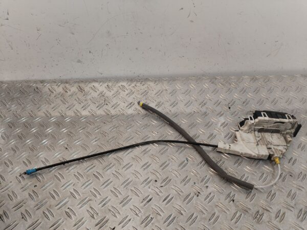 CERRADURA PUERTA DELANTERA DERECHA 125916