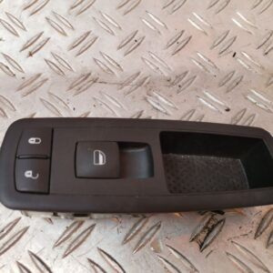 MANDO ELEVALUNAS DELANTERO DERECHO 126652