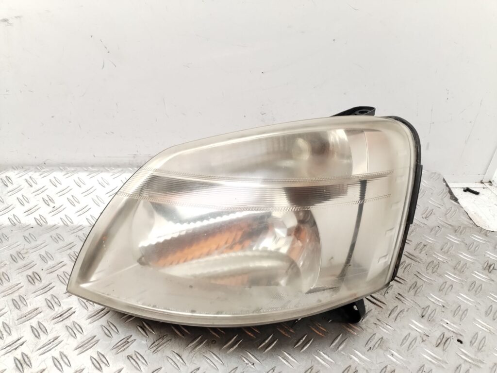 FARO IZQUIERDO 126891
