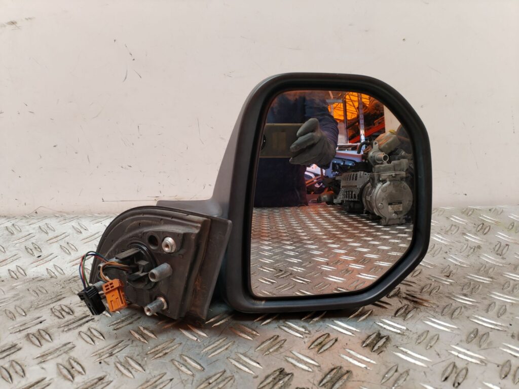 RETROVISOR DERECHO 127121